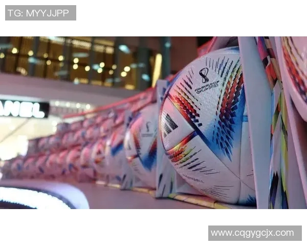 足球明星挑战极限踢卫生纸赛场上演趣味对决引发全民热议